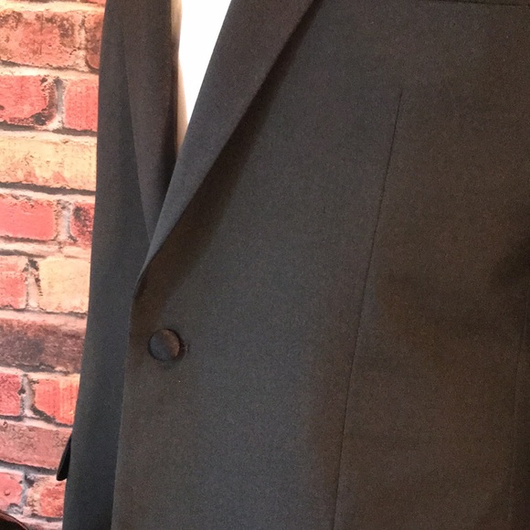 Gerald Austin Tuxedo Coat - Picture 14 of 17